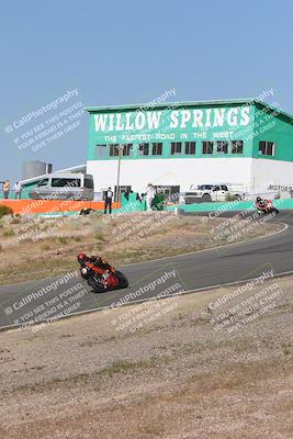 media/Apr-20-2025-AHRMA (Sun) [[393a79c373]]/Race/Group 11 early race/Turn 4b/